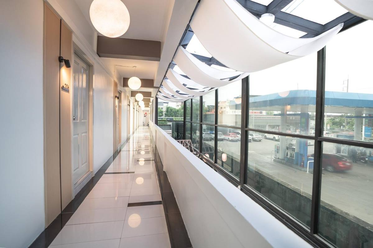 Corridor with round paper lanterns